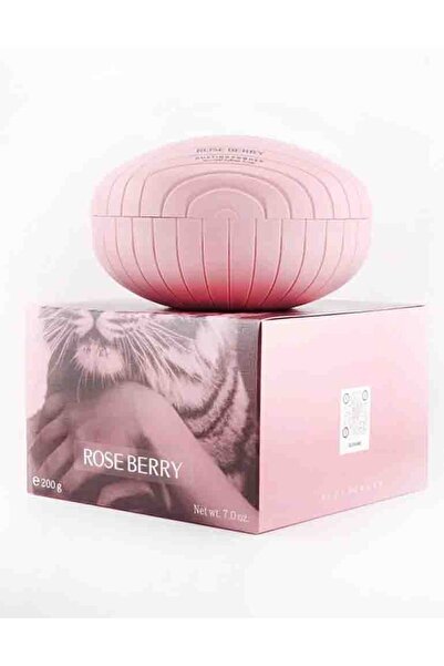 ROSE BERRYY Powder of overwhelming femininity