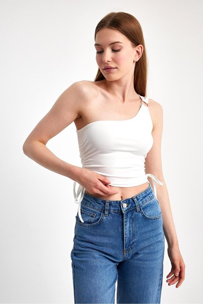 ihraç pazarı One-Shoulder Ring Detail Gathered Crop Blouse – Stretchy Fabric, Modern and Trendy Design