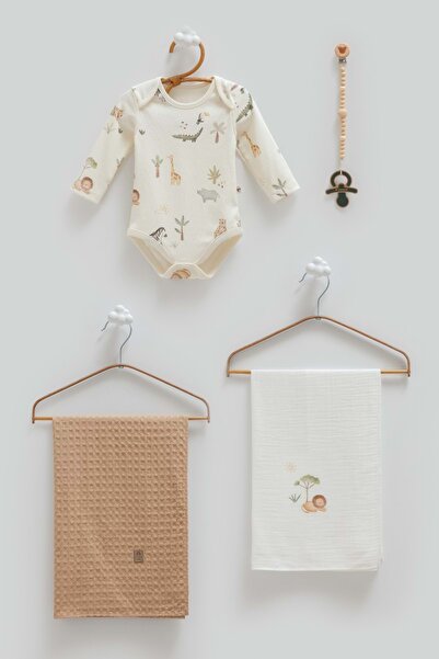 Caramell Basic Boxed Body Double Blanket with Pacifier Strap Quad Set-85X90 c...