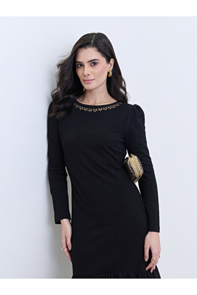 Styli فستان ميدي أسود مزين بياقة للنساء