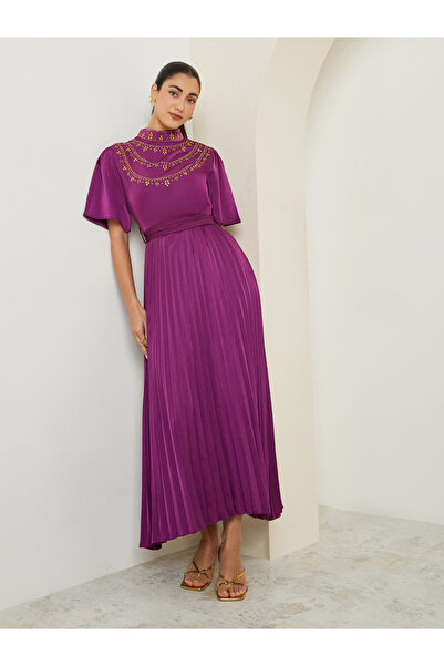 Styli Magenta Embellished Pleated A-Line Maxi Dress