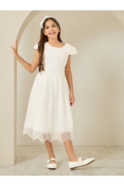 Styli فستان بناتي أبيض قصير الأكمام من دانتيل الأبيض