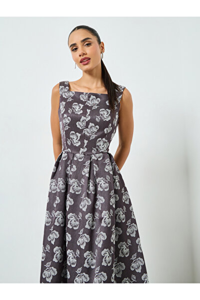 Styli Grey Floral Jacquard Sleeveless Maxi Dress