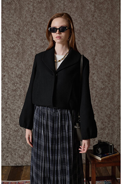 Fatma Atasoy Balon Siyah Kaşe Ceket