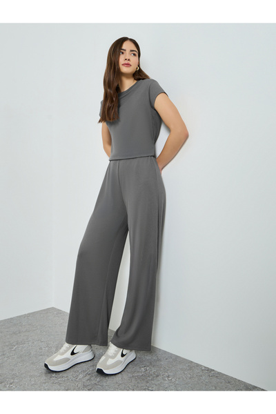 Styli Women Grey Wide Leg Ribbed Joggers