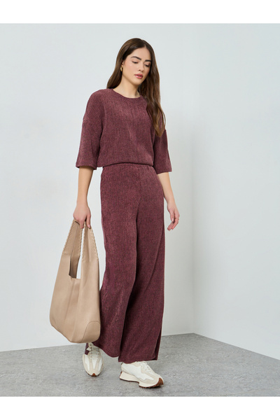 Styli Burgundy Textured Wide Leg Knit Joggers