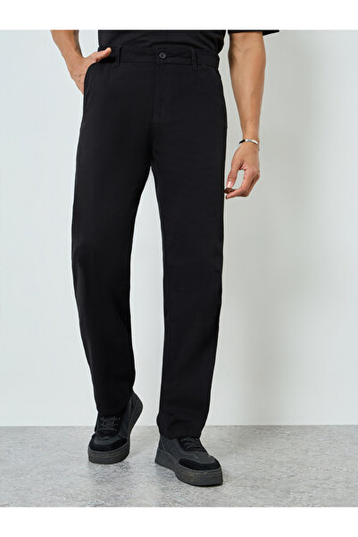 Styli Men Black Relaxed Fit Chinos