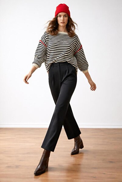 SHERIN سترة سوداء مخططة كبيرة الحجم