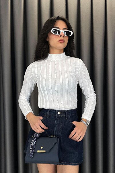 Tmptekstil Big Dart Turtleneck Stripe Ruffle Blouse - Ecru Ekru