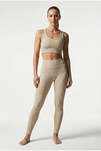HNX Γυναικείο αθλητικό σετ χωρίς ραφές σε μπεζ χρώμα με εφέ Push Up
