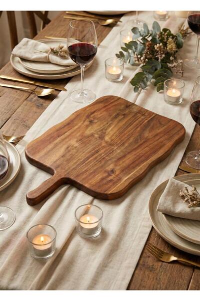 The Mia Natura Acacia Cutting Board 46X27X2 cm