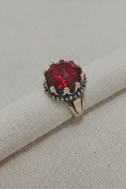 Süspüs Accessories خاتم التاج الأصلي مع حجر أحمر كبير