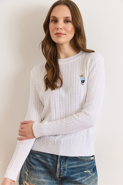 Olalook Women's White Teddy Bear Embroidered Hair Braided Seasonal Knitwear B...