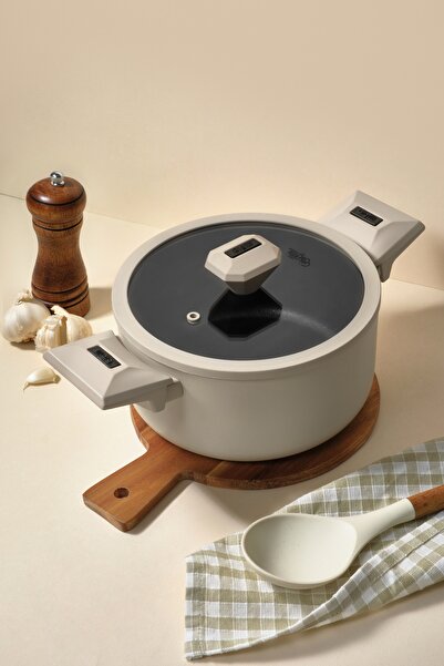 Gigilli Cristel Titanium Pot 24 cm Cream