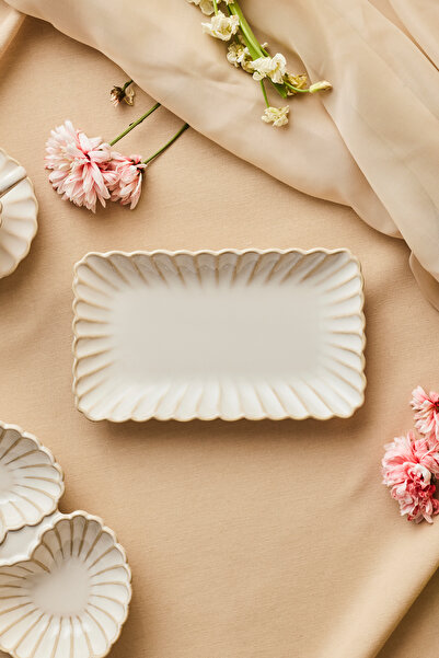 Karaca Daisy Pasta Tabağı 20,5 cm