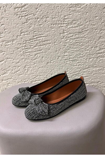 Beyond Balerini de damă cu detaliu din piatră platină și fundă, 1 cm BYNDSKL02