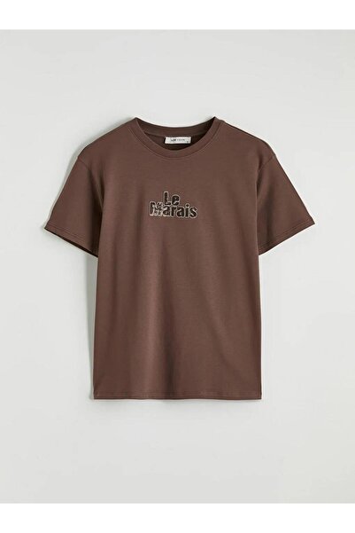 LC Waikiki Γυναικείο μπλουζάκι με λαιμόκοψη ποδηλάτου και κεντημένες παγιέτες...