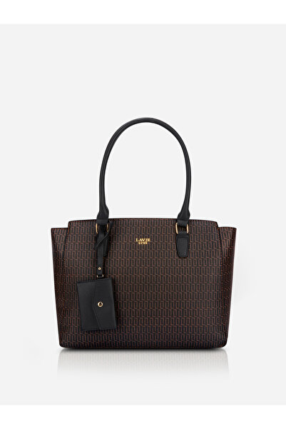 Lavie By Styli حقيبة تعليقة كيلي 25 بنقش المونوغرام