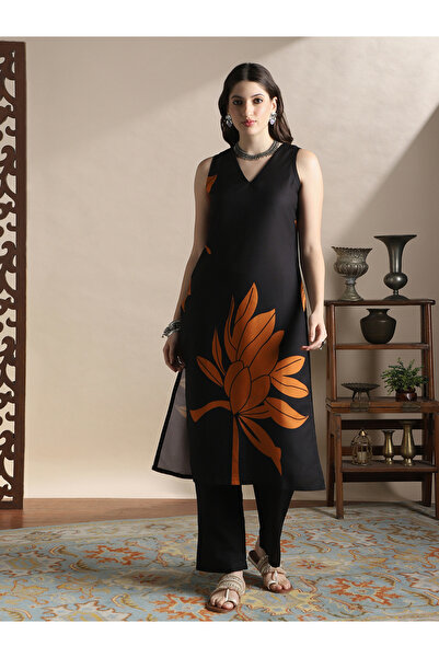 Globus By Styli Sleeveless Floral Print Straight Kurta and Pants Fusion Set