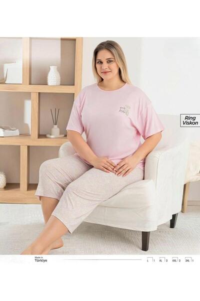 İpek Women's Short Sleeve Capri Crew Neck Plus Size Floral Pattern Pajama Set