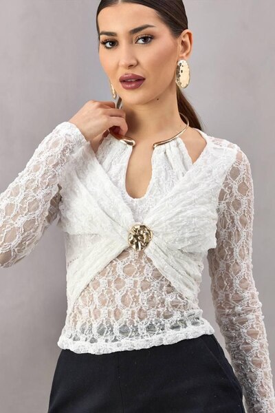 LİFERA Button Detailed Lace Blouse