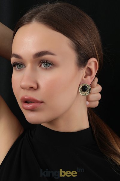King Bee Nesli̇şah Seri̇ Bohemian Style Hammered (Forged) Textured Black Beaded Retro Earrings