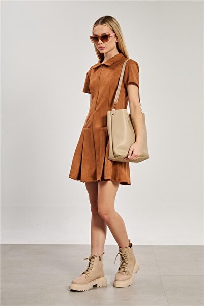 BARRELS AND OIL Women's Front Zippered Polo Collar Suede Dress - Tan