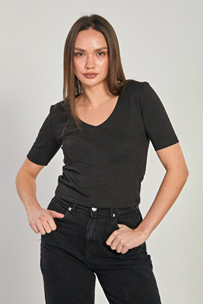 BARRELS AND OIL Women's Deep V-Neck Short Sleeve Bodysuit - Black