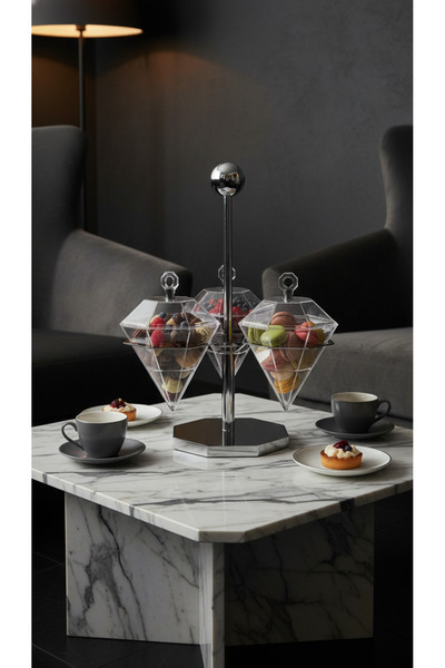 Generic A luxurious, royal-style candy and nut holder