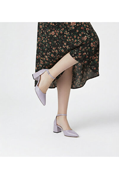 Victoria Kadın Tokalı Orta Topuklu Sivri Burun Ayakkabı | Şık Ofis & Davet Ay...