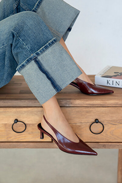 STRASWANS Alez Women's Wrinkled Leather Heeled Shoes Burgundy