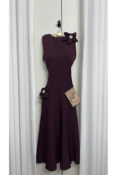 TREC CHIC Soft midi dress with roses