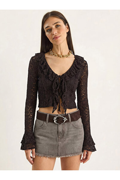 Bianco Lucci Bluză crop din dantelă transparentă, cu decolteu în V și volane ...