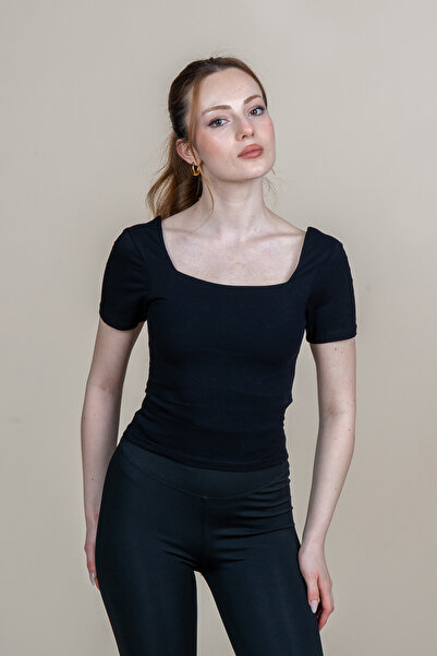 MissVina Compak Front Back Square Collar Tshirt