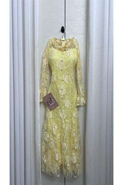 TREC CHIC Soft Lace maxi dress