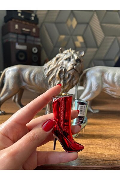 Emba Topuklu Ayakkabı Tasarımlı Şık Çakmak