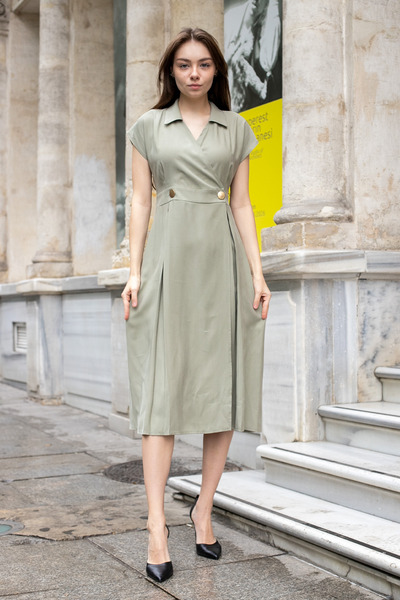 Jument Γυναικείο φόρεμα με διαγώνιο διπλό στήθος, γιακά, διπλές τσέπες, μήκος...