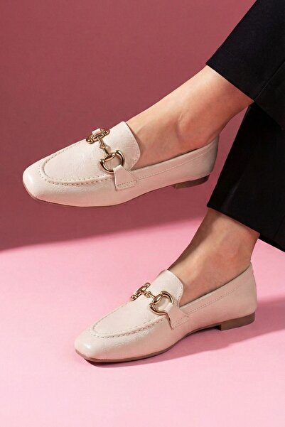 FUGA MODA Arven Μπεζ ζαρωμένο λουστρίνι με χρυσή αγκράφα Loafer Babet