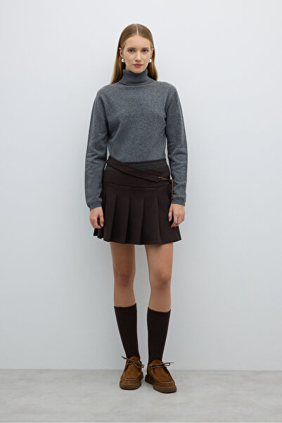 Roman Tiktak ve Kordon Detaylı Pileli Mini Şort Etek Kahve K2625005_005