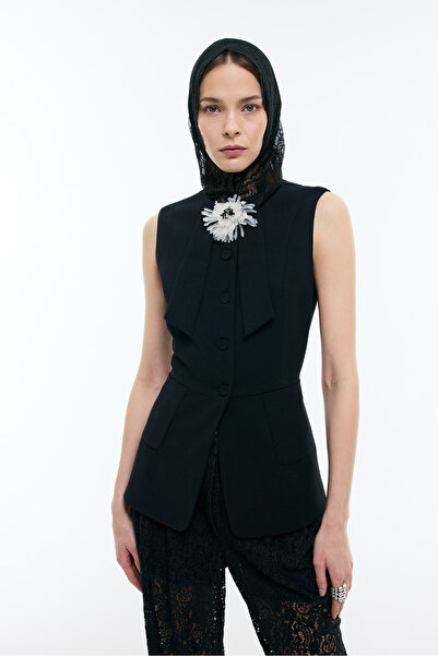 Roman Çıkarılabilir Broş Detaylı Bele Oturan Yelek Siyah YY017008_001