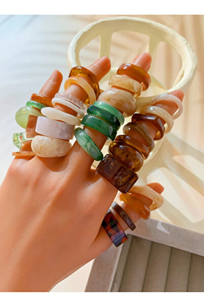 Ervalina 10 Pieces of Colorful Plastic Resin Rings (Mixed Shipment)