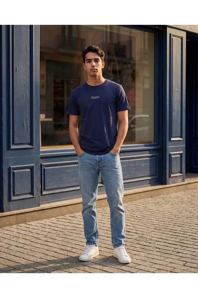 REDTAG تي شيرت رجالي مطبوع باللون الأزرق البحري