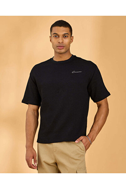 REDTAG Men Black Plain T-Shirt