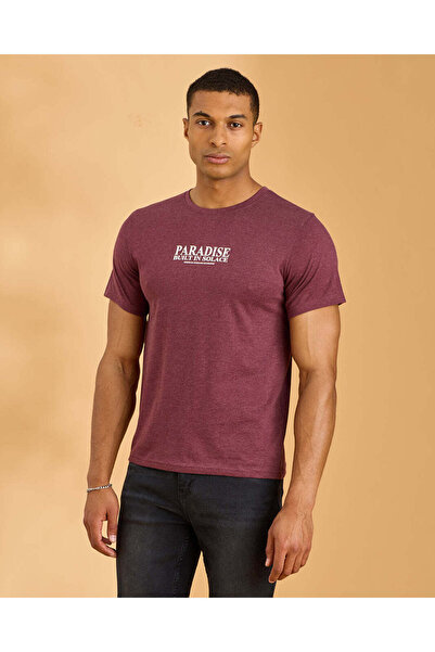 REDTAG تيشيرت رجالي بأكمام قصيرة مطبوع باللون الأرجواني