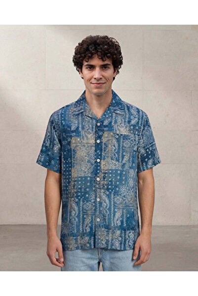 REDTAG قميص رجالي أزرق مطبوع من قماش الرايون مع جيب على الصدر