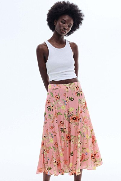 H&M تنورة من فيسكوز بثنيات