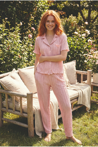 Medinenur Fırfır Detaylı Örme Kısa Kol Düğmeli Pijama Takımı