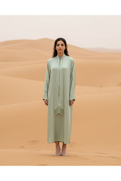 REDTAG فستان ماكسي بأكمام طويلة بلون أخضر فاتح للنساء