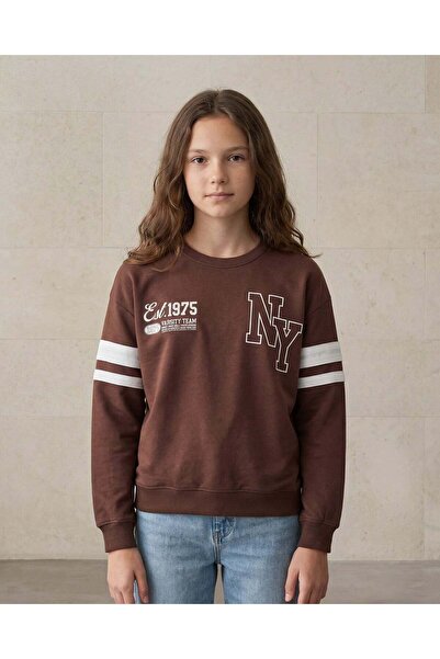 REDTAG سويت شيرت بني بأكمام منسدلة للبنات الكبيرات