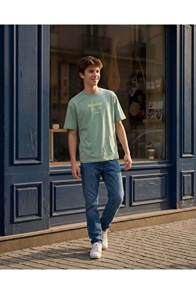 REDTAG تي شيرت أخضر مطبوع للأولاد الكبار